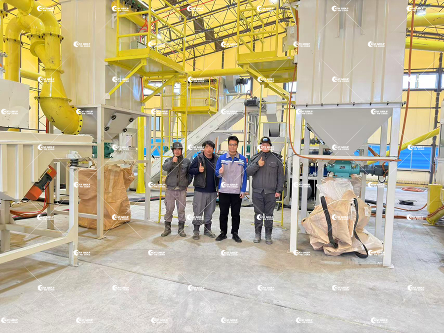 日本废旧光伏板拆解设备现场案例图